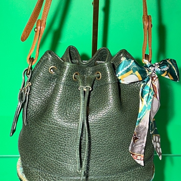 Ralph Lauren Handbags - Ralph Lauren Green Leather Bucket Bag 13 “ x 9.5” x 5” w/bag scarf EUC